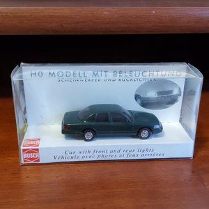 Vintage 1998 Busch HO5648 Ford Crown Victoria